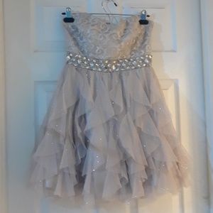Strapless dress